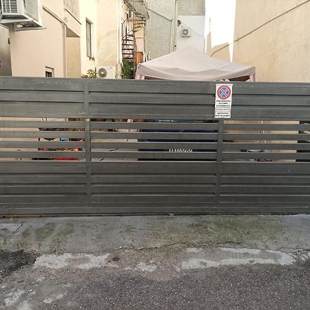 Εirene Room Chalkís Exterior foto