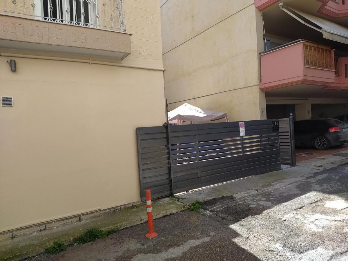 Εirene Room Chalkís Exterior foto