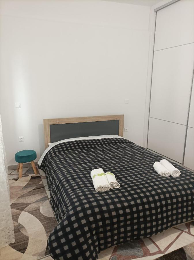 Εirene Room Chalkís Exterior foto